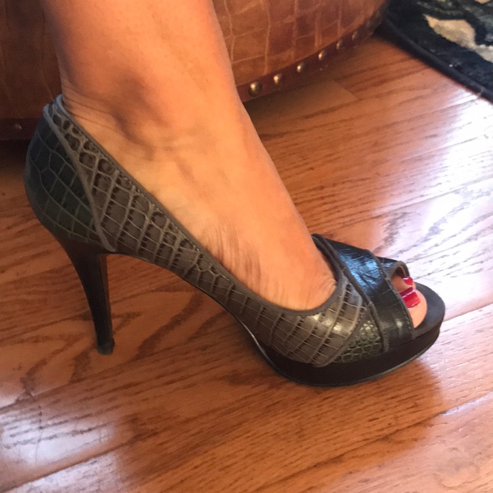Nine West multi pattern heel